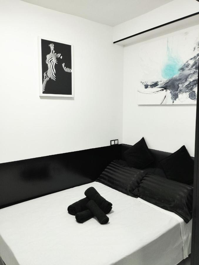 Vilapicina Hostal Barcelona Bagian luar foto