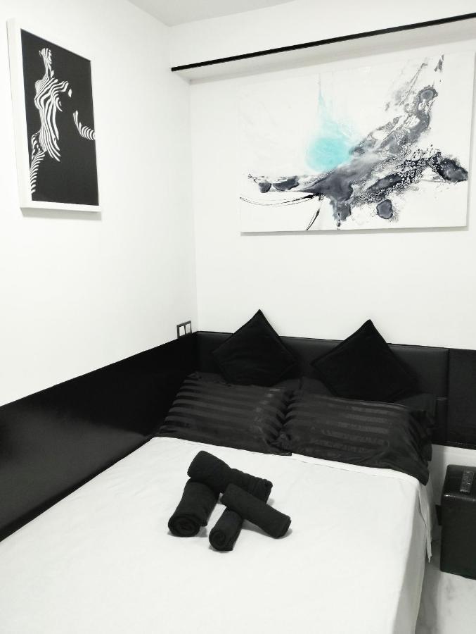 Vilapicina Hostal Barcelona Bagian luar foto